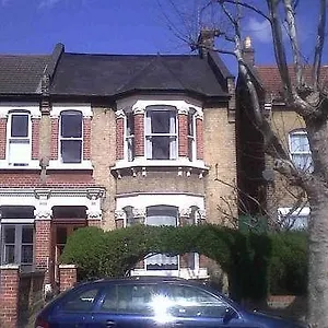 Grove ** London